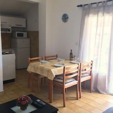 Apartments And Rooms Ognjen - Family Apartments With Free Parking Betina  Dış mekan fotoğraf