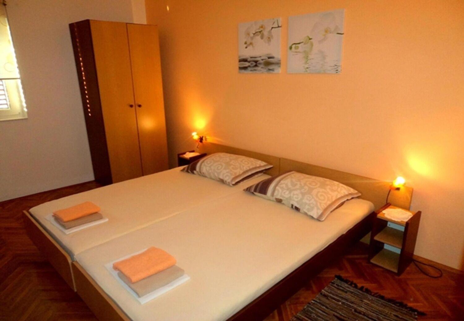 Apartments And Rooms Ognjen - Family Apartments With Free Parking Betina  Dış mekan fotoğraf
