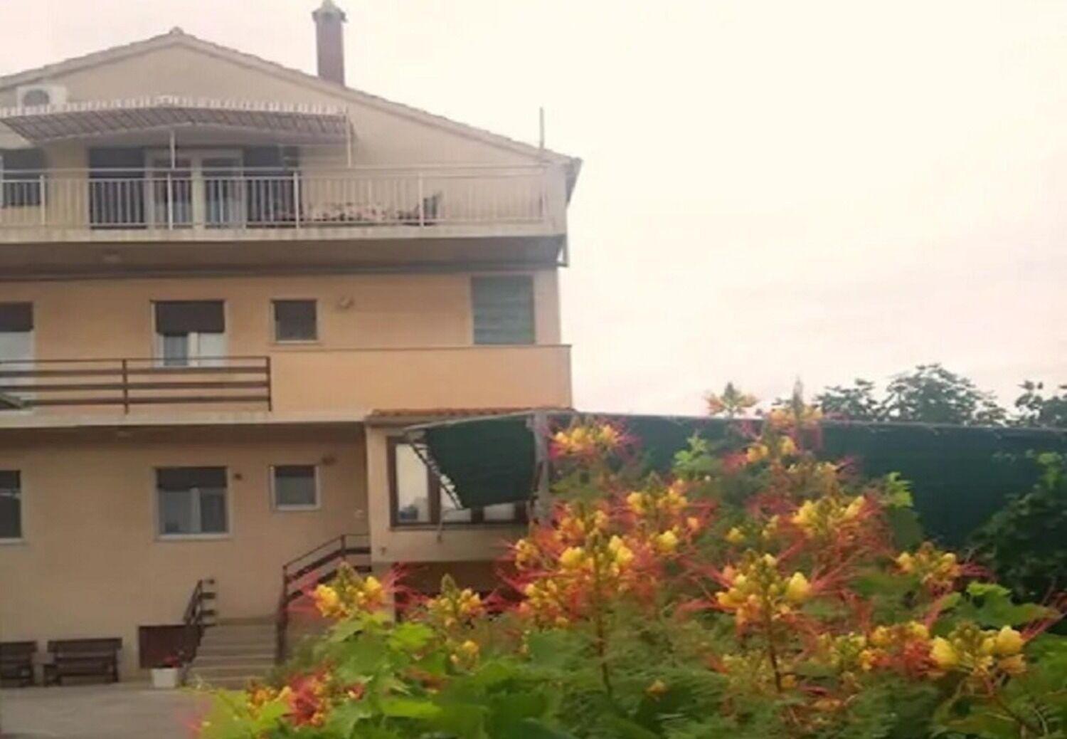 Apartments And Rooms Ognjen - Family Apartments With Free Parking Betina  Dış mekan fotoğraf